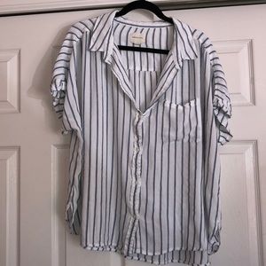 American Eagle Flowy Button Down Shirt